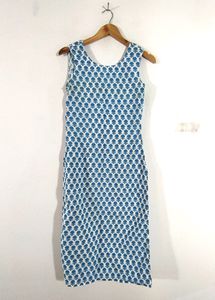 White With Blue Floral Print Kurta (Women's)