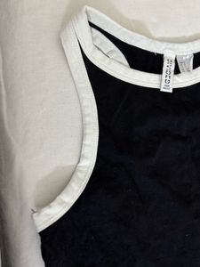 H&amp;M White Detail Top