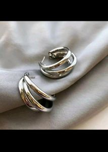 Marron Top And Silver Half Hoop Earrings