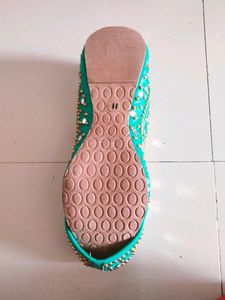 🤩So Beautiful 👑 Footwear Size 10 Ins