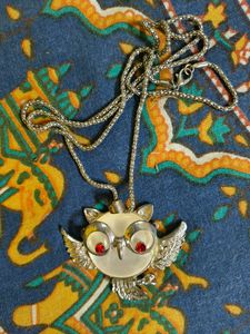 VINTAGE NECKLACE WITH PENDANT