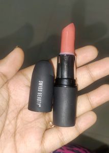 SWISS BEAUTY Lipstick And Myglamm Lip Tint