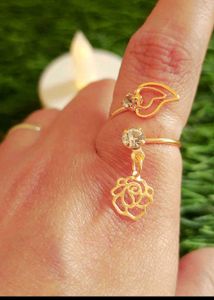 Classy Flower Leaf Ring