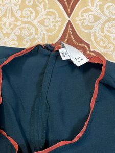 Women’s Green Top