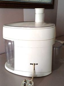 Kenwood Juicer