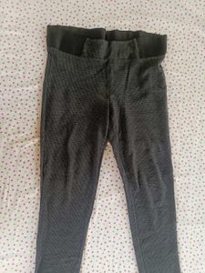 Gray Textured Leggings For Gym