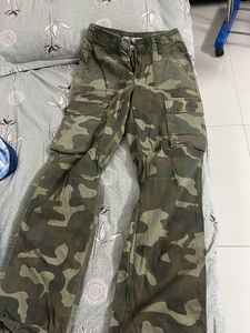 a military street wear jeans