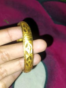 Golden Bangles (Set of 2)