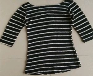 Black And White Woolen Top Size:Small(S)