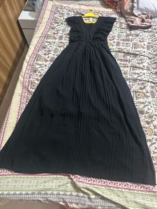 Elegant Black Maxi Dress