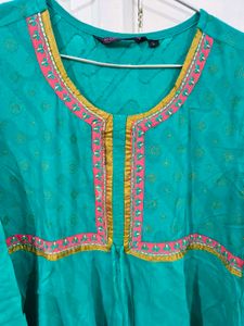 Rangmanch Green Kurta Set
