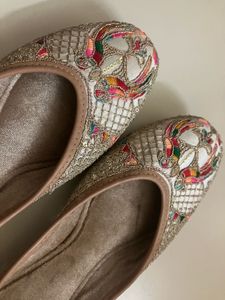 Embroidered Ballerinas