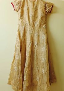 GORGEOUS ✨ GOLDEN GOWN
