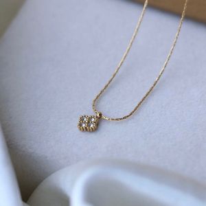 Dainty Clover Pendant Necklace