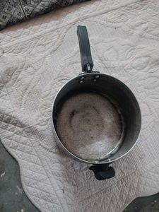 Cooking Utensil Bhagona With Handle