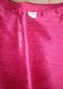 Embroidered Magenta Kurta
