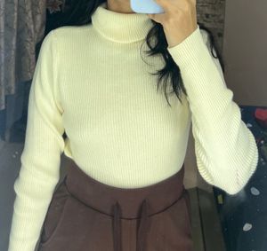 White Full Sleeves Top For Winter