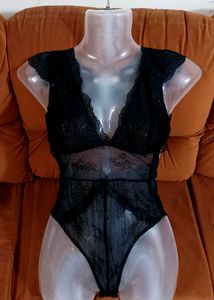 Flutter Backless Lace Bodysuit