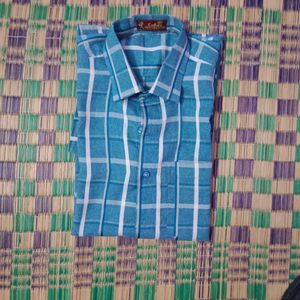 Stylish Plaid Button-Down Shirt