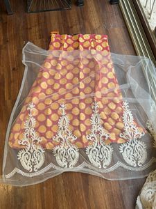 Colorful Ethnic Saree, Blouse &amp; Petticoat Set