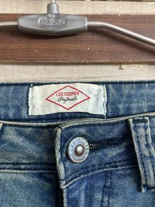 Light Wash Skinny Jeans
