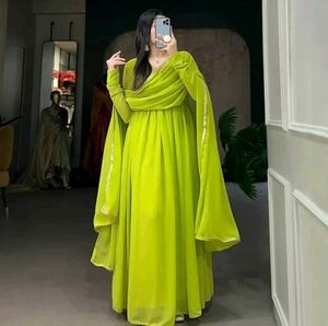 New Stayle Beautiful Pakistani Anarkali Gown Dress