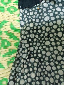 Trendy Kurti/Top For Sale (All Over Black And Gold