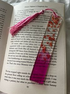 Handmade Resin Bookmark🌸