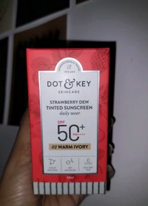 Dot & Key Sunscreen SPF 50