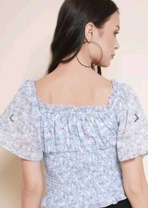 OFF SHOULDER TOP