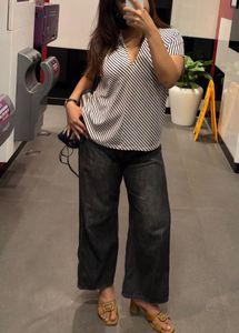 h&amp;m black faded straight fit jeans