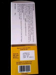 Dr. Sheth&#39;s Ceramide &amp;vitamin C Sunscreen