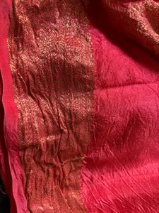 Radiant Rose Pink Fabric with Glisteninggold Borde