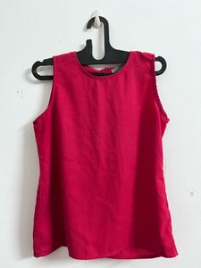 Red Sleeveless Top