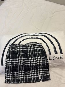 Houndstooth Mini Skirt