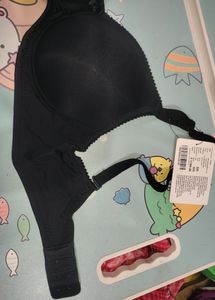 Women&#39;s dressbery bra(black ⚫)