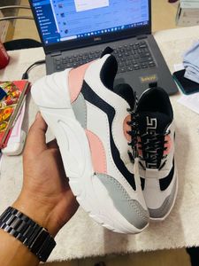 Trendy Sneakers For Womens And Girls