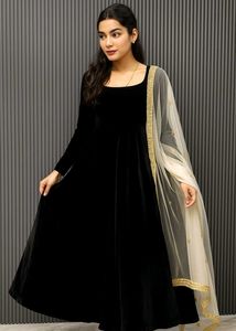 Self Stiched Velvet Umbrella Frock With Dupatta