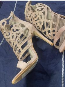 Head turner high heels