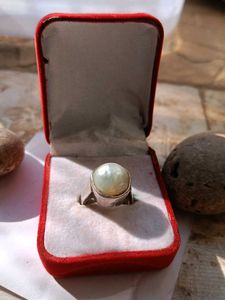 KESHI PEARL RING ABOVE 10 CARAT