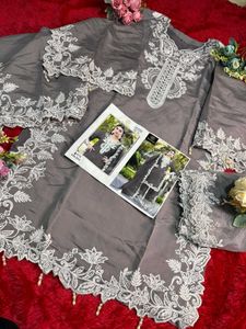 New Standard Beautiful Pakistani Dress Inpoted Dre