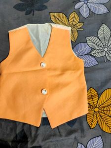 Suit With 4 Piece