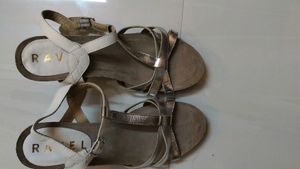 Very Pretty, Nice And Comfortable Platform Heels And Totally New In Condition Grab Fast