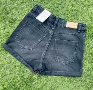 Zara High-Rise Mom Fit Trendy Denim Shorts
