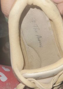 The Aurous Brand Formal Unisex Shoes Size 8.5