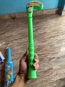 Kids&#39; Sports Set: Hockey Stick &amp; Cricket Bat