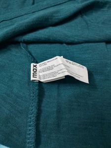 ➡️ y2k Teal Top ⬅️