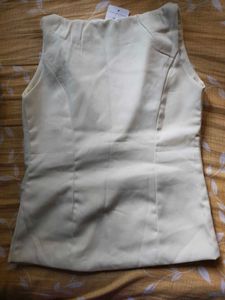 Chic Sleeveless vest top