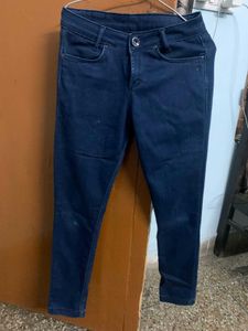 SKINNY NAVY BLUE JEANS
