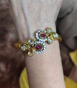 Traditional adjustable Bracelet